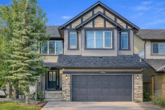 104 Panamount Terrace NW Calgary, AB T3K 0H8