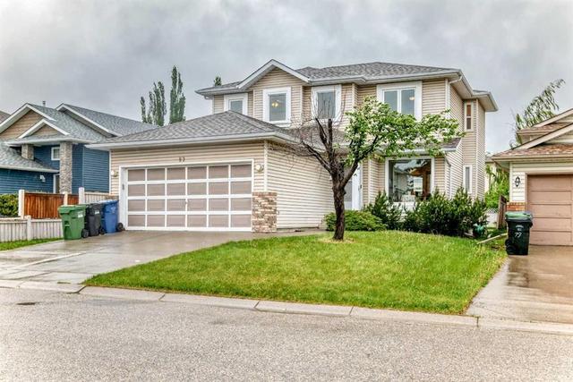 83 Hawkmount Green NW Calgary, AB T3G 3T9