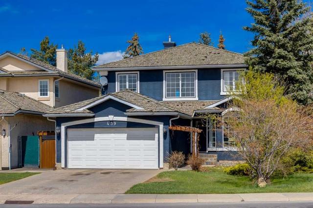 439 Mountain Park Drive SE Calgary, AB T2Z 2N9
