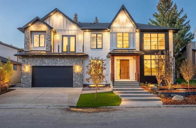 620 Varsity Estates Crescent NW Calgary, AB T3B 3C3
