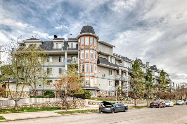 101-2422 Erlton Street SW Calgary, AB T2Z 3B6