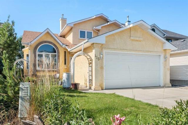 113 Sierra Vista Terrace SW Calgary, AB T3H 3C4