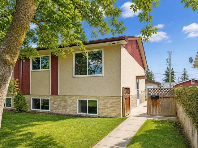 422 40 Street NE Calgary, AB T2A 0M5