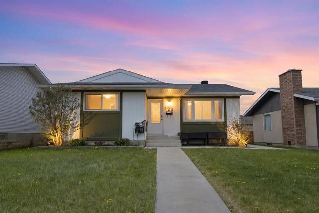 124 Maitland Drive NE Calgary, AB T2A 5A5
