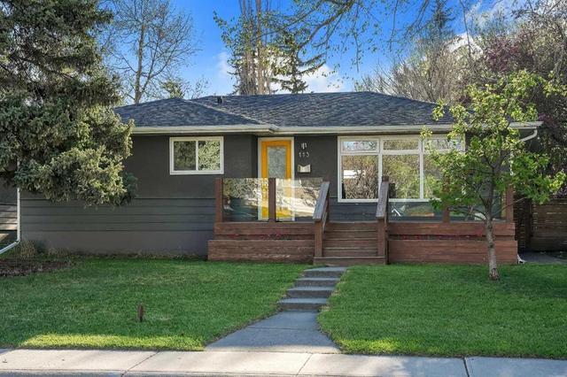 113 Langton Drive SW Calgary, AB T3E 5G1