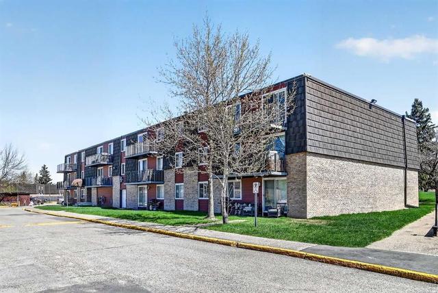 11D-80 Galbraith Drive SW Calgary, AB T3E 3H2