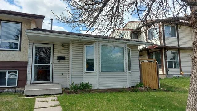821 Whitemont Drive NE Calgary, AB T1Y 3S6