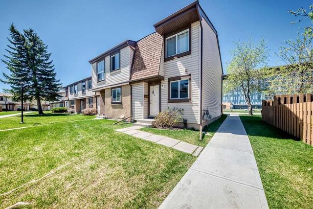 38-2727 Rundleson Road NE Calgary, AB T1Y 3Z3