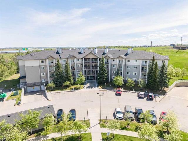 415-5000 Somervale Court SW Calgary, AB T2Y 4M1