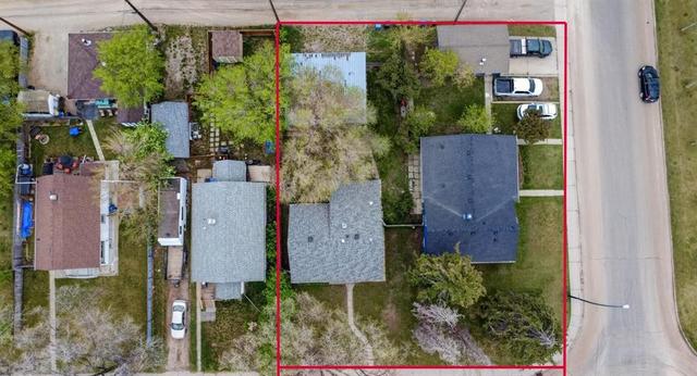 2414 27 Street SE Calgary, AB T2B 0R2