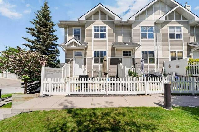 3031 New Brighton Gardens SE Calgary, AB T2Z 4J4
