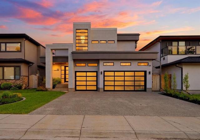 102 Malibou Road  Calgary, AB T2V 2A4