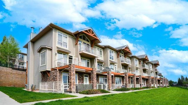 1-169 Rockyledge View NW Calgary, AB T3G 5X1