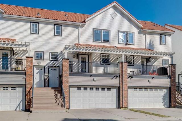 37 Royal Oak Plaza NW Calgary, AB T3G 0B3