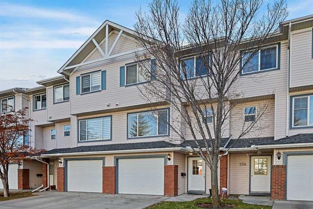 258 Rocky Ridge Court NW Calgary, AB T3G 4S8
