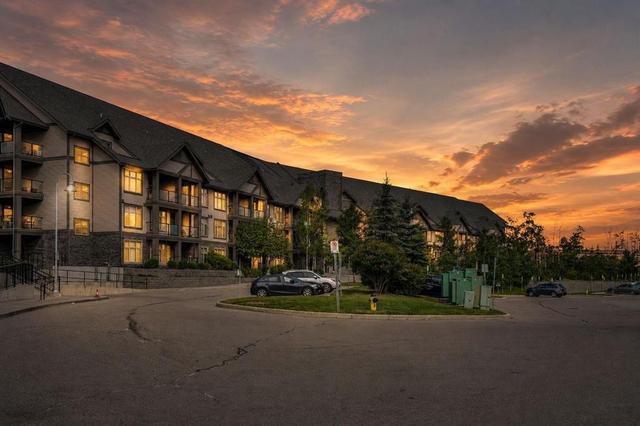214-15 Aspenmont Heights SW Calgary, AB T3H 0E3