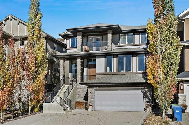 129 Springbluff Boulevard SW Calgary, AB T3H 0N3
