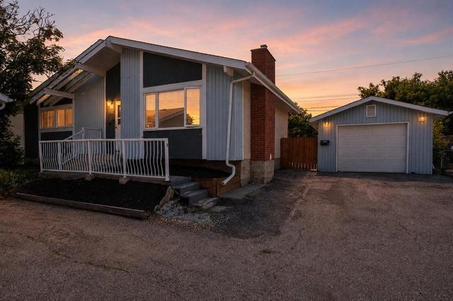 309 Olympia Drive SE Calgary, AB T2C 1H6