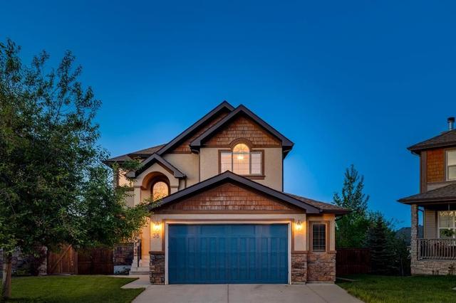 35 Tremblant Point SW Calgary, AB T3H 0B9