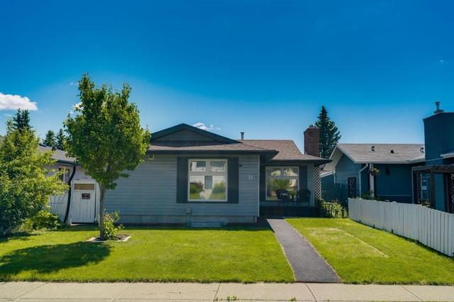 24 Shawcliffe Road SW Calgary, AB T2Y 1G2