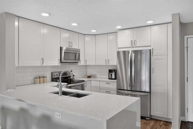 308-1415 17 Street  Calgary, AB T2G 3V3
