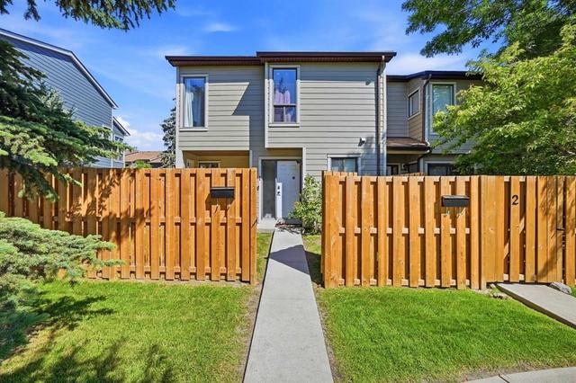 1-108 Grier Terrace NE Calgary, AB T2K 5Y6