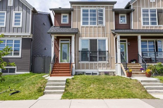 9121 52 Street NE Calgary, AB T3J 0V5