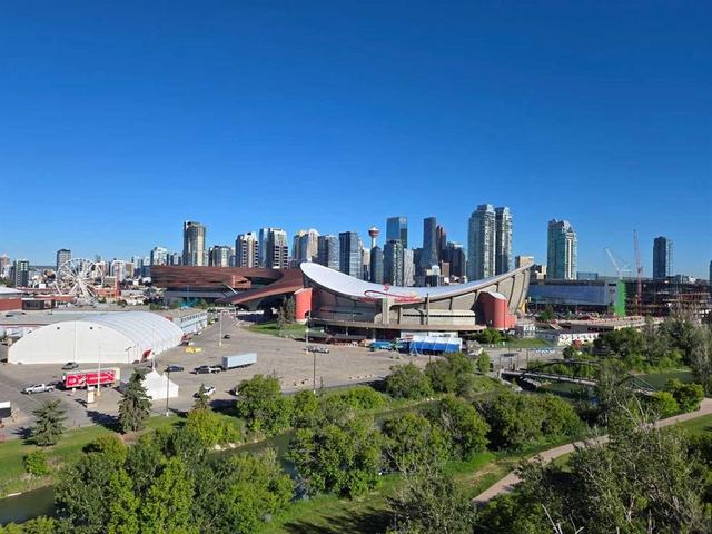 1921 6 Street SE Calgary, AB T2G 2Y3
