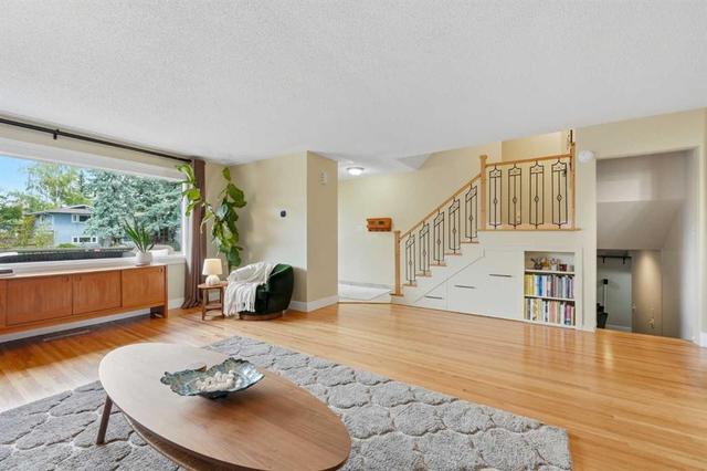 1439 90 Avenue SW Calgary, AB T2V 0X3
