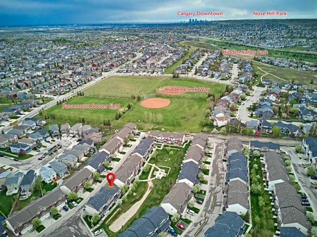 31 PANTEGO Lane NW Calgary, AB T3K 0T1