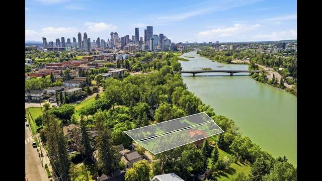 10 Major Stewart Lane SE Calgary, AB T2G 5R6