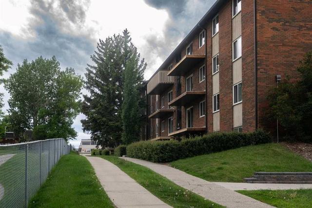 731-11620 Elbow Drive SW Calgary, AB T2W 3L6