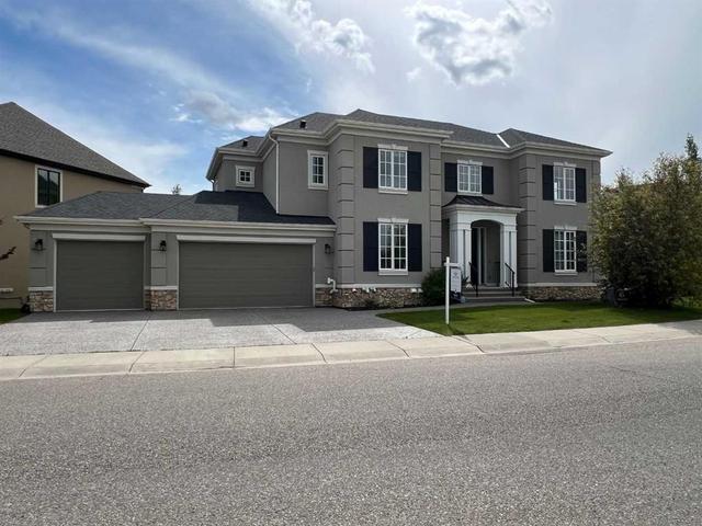 45 Rockcliff Heights NW Calgary, AB T3G 0C7