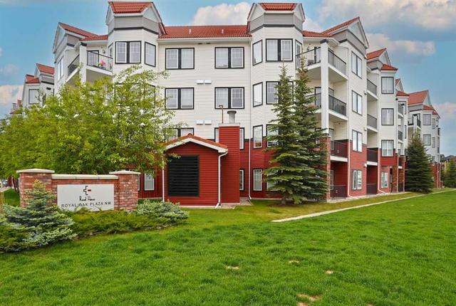 420-30 Royal Oak Plaza NW Calgary, AB T3G 0C1