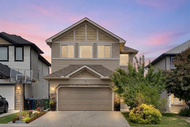 70 Everwoods Park SW Calgary, AB T2Y 0G3