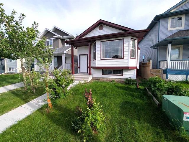 151 Taracove Estate Drive NE Calgary, AB T3J 4R1