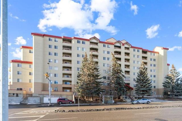 103-2011 University Drive NW Calgary, AB T2N 4T4