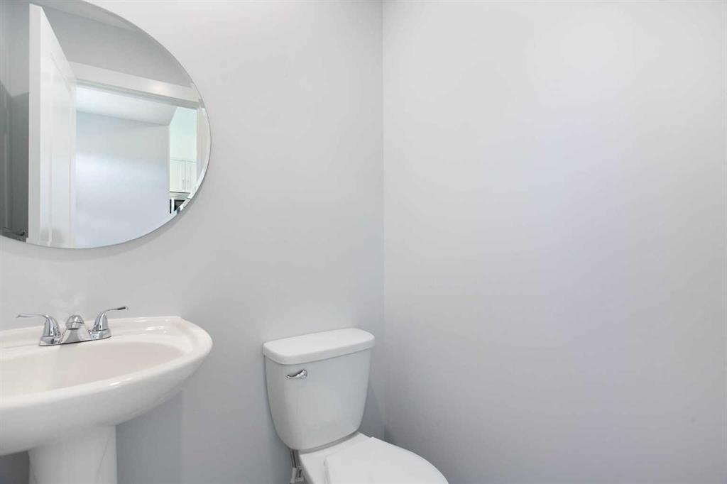 68 Abergale Way Ne, Calgary, AB - Indoor Photo Showing Bathroom