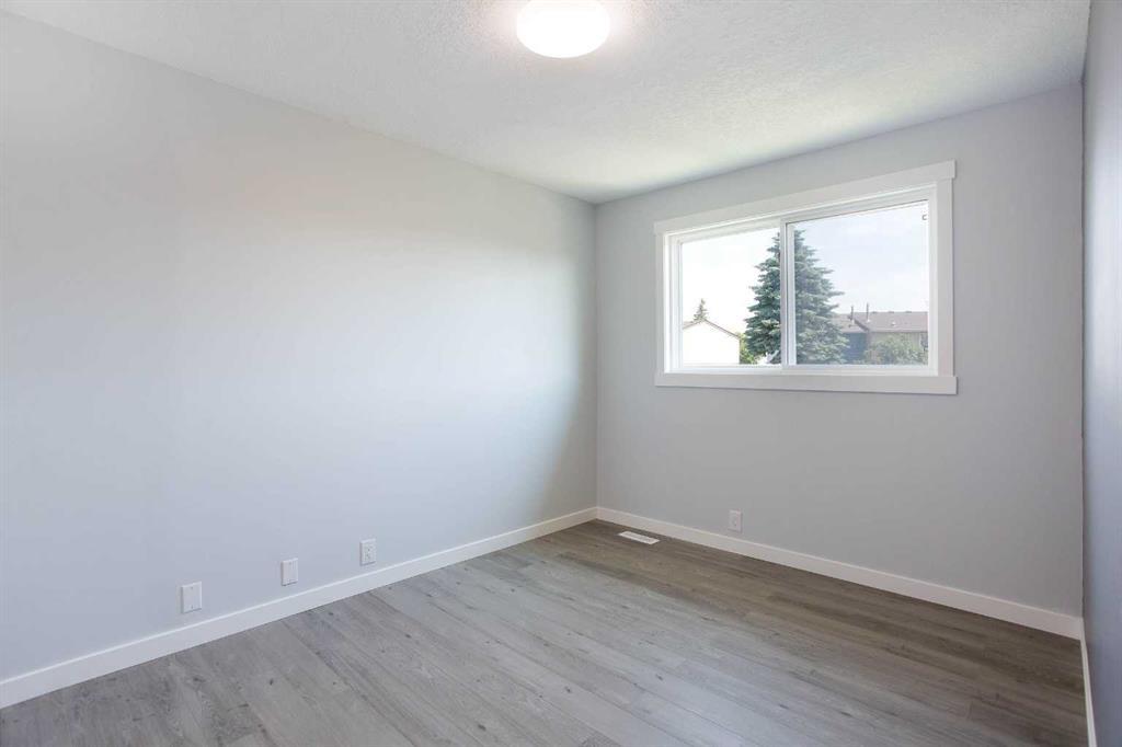 68 Abergale Way Ne, Calgary, AB - Indoor Photo Showing Other Room