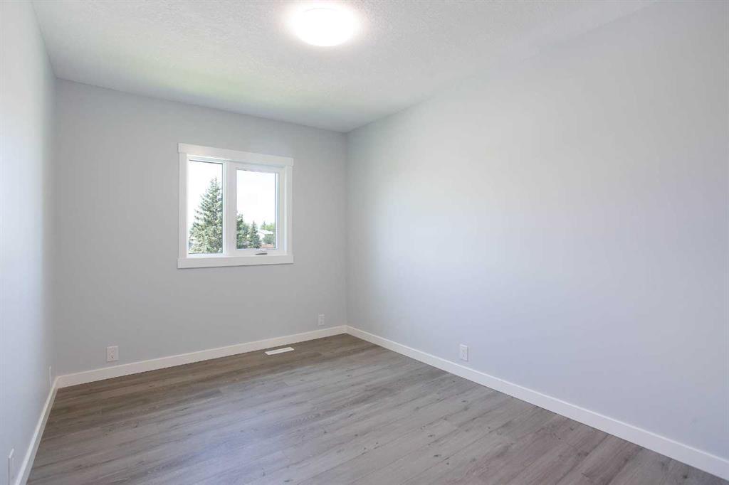 68 Abergale Way Ne, Calgary, AB - Indoor Photo Showing Other Room
