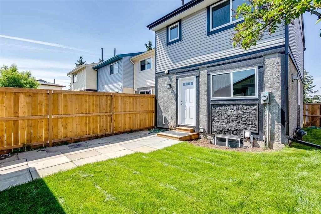 68 Abergale Way Ne, Calgary, AB - Outdoor