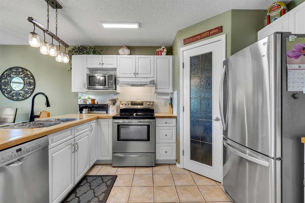 626 Saddlecreek Way Ne, Calgary, AB 