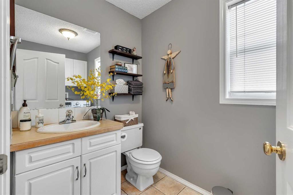 626 Saddlecreek Way Ne, Calgary, AB 