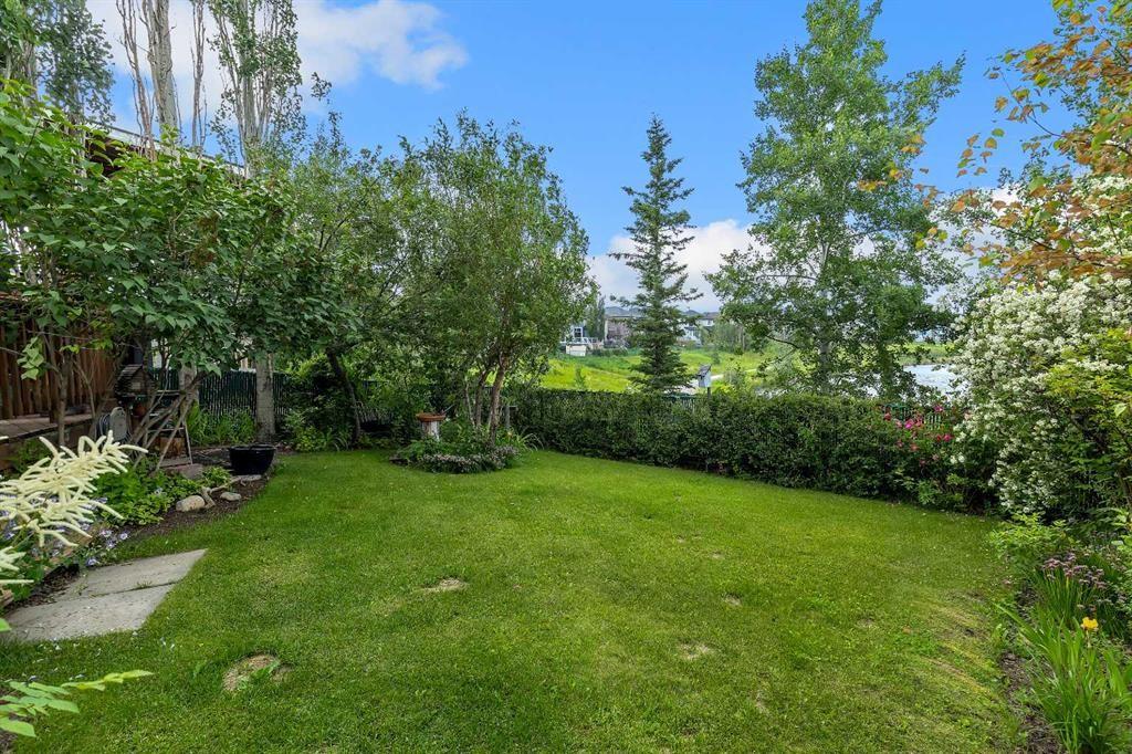 626 Saddlecreek Way Ne, Calgary, AB 