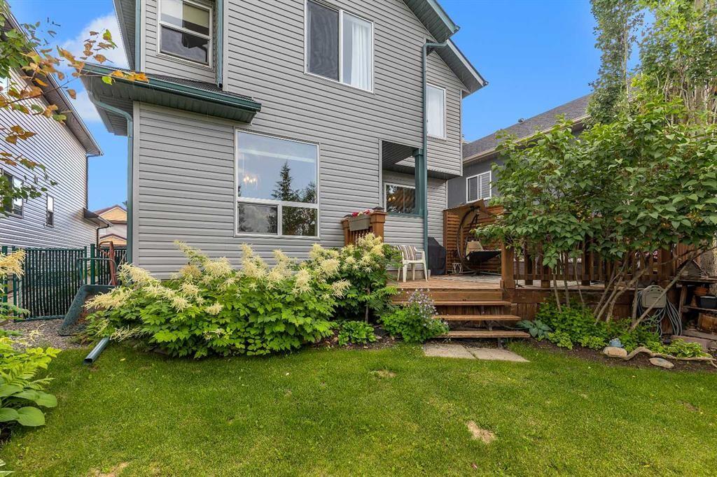 626 Saddlecreek Way Ne, Calgary, AB 