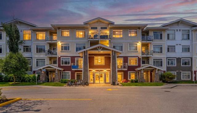 111-10 Auburn Bay Link SE Calgary, AB T3M 1Y8