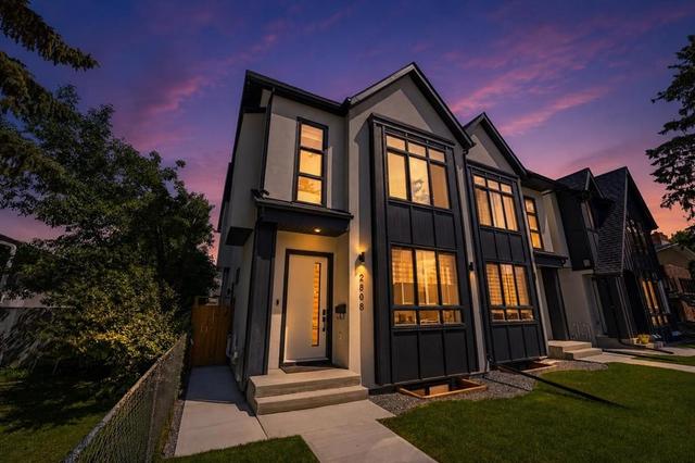 2808 40 Street SW Calgary, AB T3E 3J6