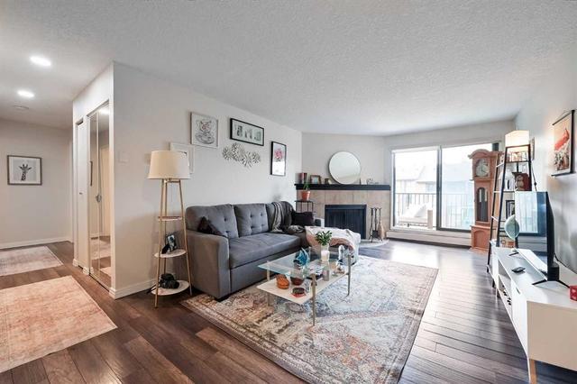 2308-13045 6 Street SW Calgary, AB T2W 5H1