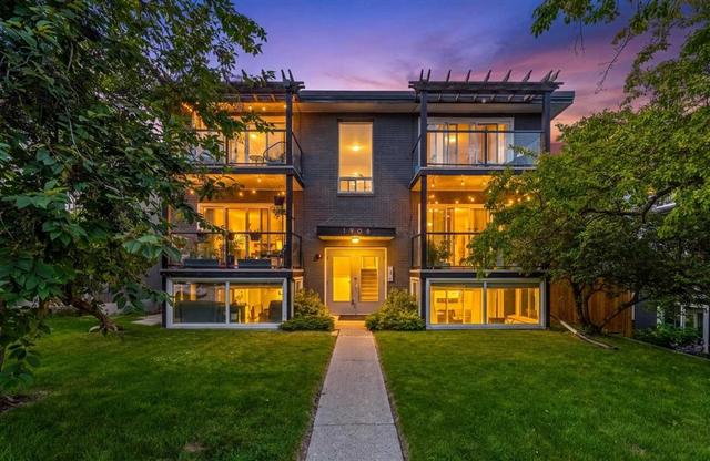 301-1908 28 Avenue SW Calgary, AB T2T 1K1