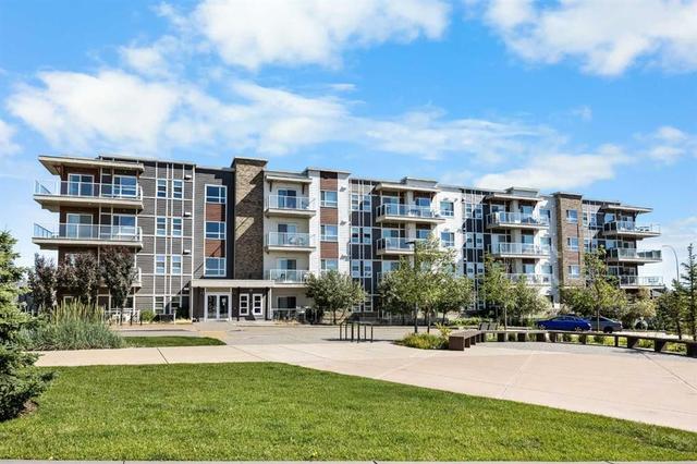 107-360 Harvest Hills Common NECalgary, AB T3K 2N1